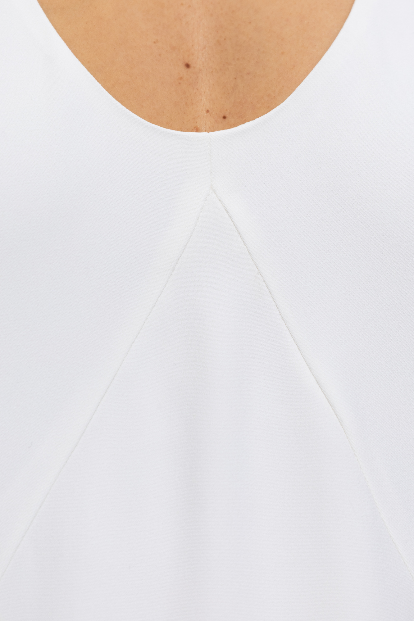 JACQUEMUS アカヘフレアミティトレス 251DR2241519 990 JACQUEMUS アカヘフレアミティトレス 251DR2241519 990 Find